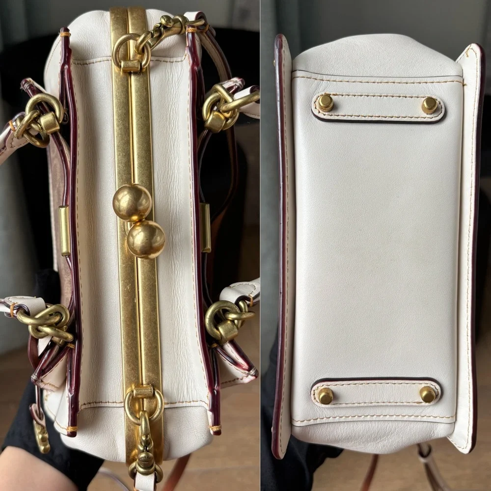 COACH Kisslock Dreamer 21 in Signature Canvas White